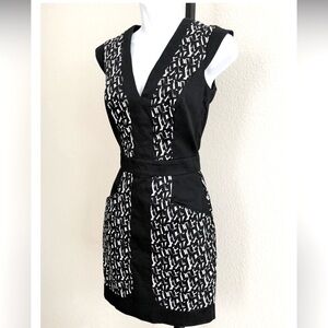 French Connection Black & White Dress V Neck, Pocket Cocktail Dress Size 12